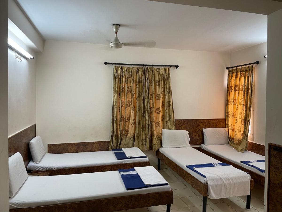 Sri Durgamba Lodge Bangalore Esterno foto